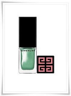 Uñas verdes para esta temporada Uñas verdes para esta temporada