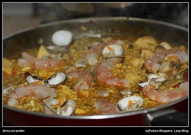 Arroz hereje en sartén