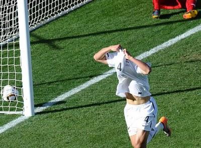 SUDÁFRICA 2010: NUEVA ZELANDA LE ARAÑÓ UN EMPATE A ESLOVAQUIA SUDÁFRICA 2010: NUEVA ZELANDA LE ARAÑÓ UN EMPATE A ESLOVAQUIA