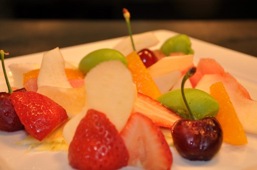 Ensalada de frutas. La Gastroteca del Balneario Termas Pallarés Ensalada de frutas La Gastroteca del Balneario Termas Pallarés