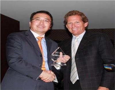 CDG reconoce a Huawei con el premio de Logro en la Industria 2010 3G CDMA durante el Foro Mundial 2010 CDMA