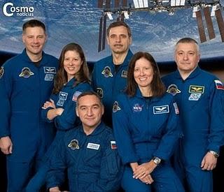 Los nuevos miembros de la Expedición 24 llegan a la estación espacial Los nuevos miembros de la Expedición 24 llegan a la estación espacial