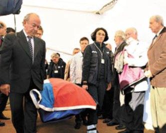 Los restos de Neruda dirán la última palabra 20130410181716-na25fo01.jpg