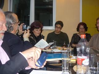 TARDE DE POESÍA EN EL GUITARRÓN DE JEREZ DE LA FRONTERA TARDE DE POESÍA EN EL GUITARRÓN DE JEREZ DE LA FRONTERA