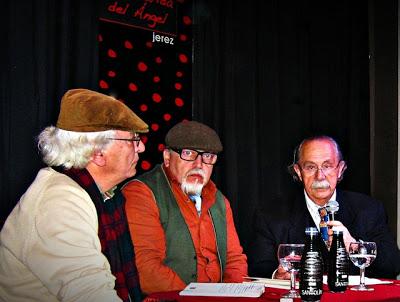 EL ECO DE LAS PLAZAS EN JEREZ DE LA FRONTERA EL ECO DE LAS PLAZAS EN JEREZ DE LA FRONTERA