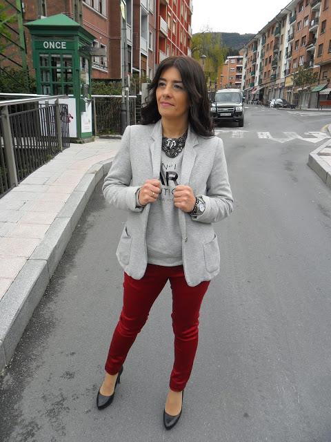 GREY & BURGUNDY GREY & BURGUNDY