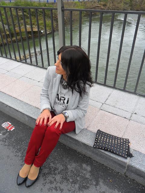 GREY & BURGUNDY GREY & BURGUNDY