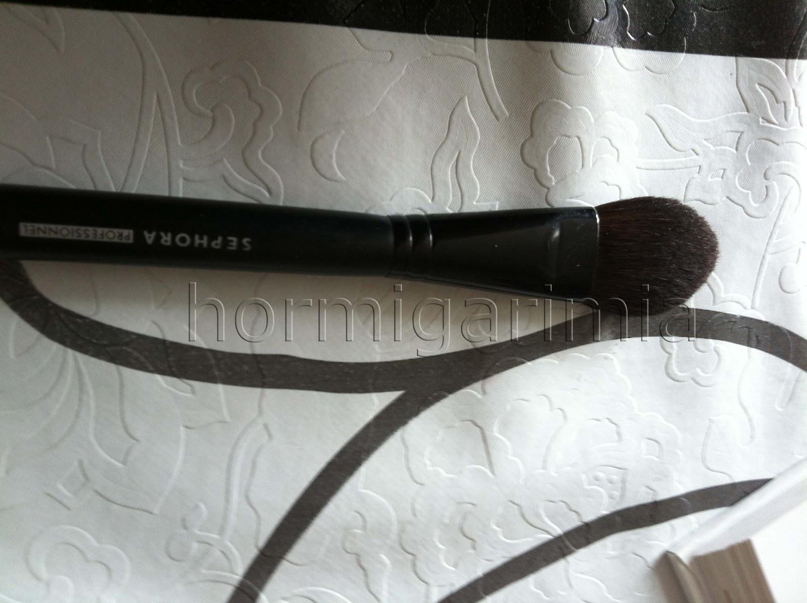 Brochas imprescindibles en tu neceser. Brochas imprescindibles en tu neceser.