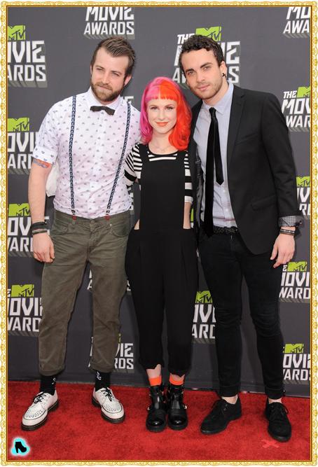MTV MOVIE AWARDS 2013 ALFOMBRA ROJA mtv_movie_awards_2013_362317479_800x1200