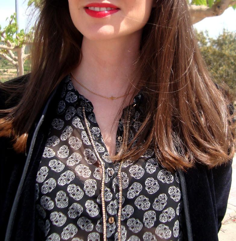 HiGH-WaiSteD HiGH-WaiSteD