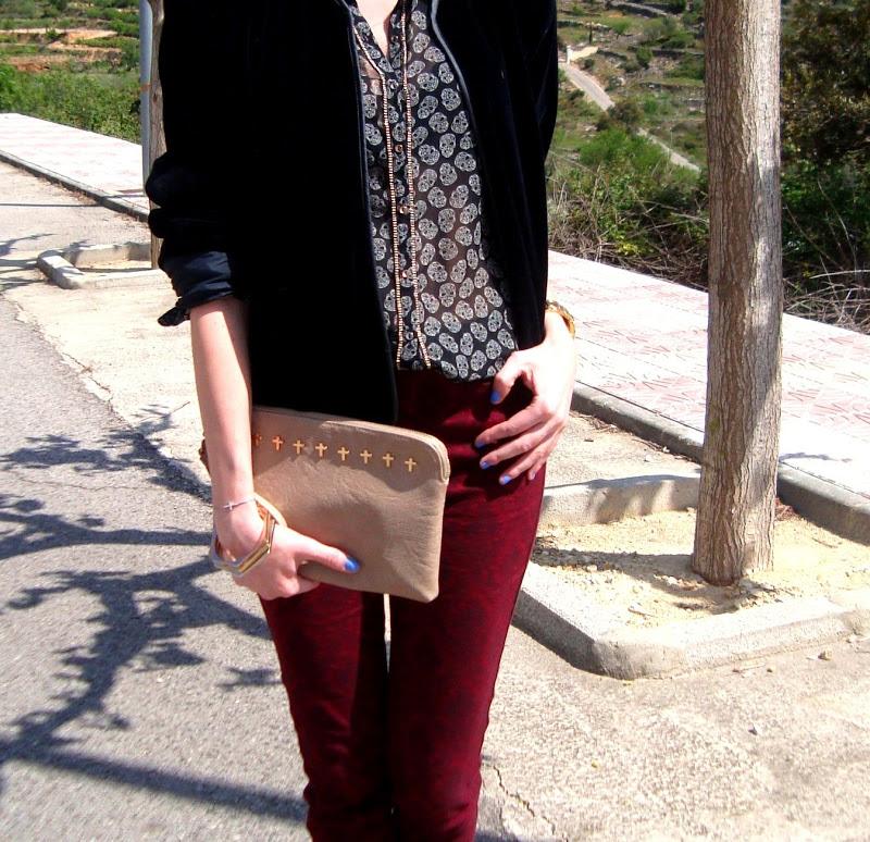 HiGH-WaiSteD HiGH-WaiSteD