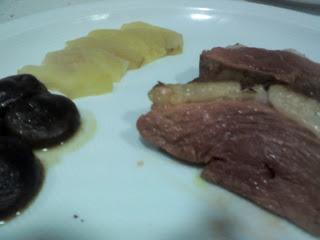 MAGRET DE PATO CON SALSA DE HONGOS AL PEDRO XIMÉNEZ MAGRET DE PATO CON SALSA DE HONGOS AL PEDRO XIMÉNEZ