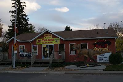 Drumheller... una ciudad tomada por dinosaurios Drumheller... una ciudad tomada por dinosaurios