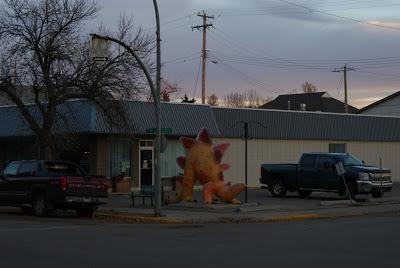 Drumheller... una ciudad tomada por dinosaurios Drumheller... una ciudad tomada por dinosaurios