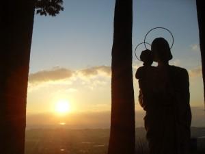 POR QUÉ NO VIVIMOS COMO HIJOS?… SDC18089