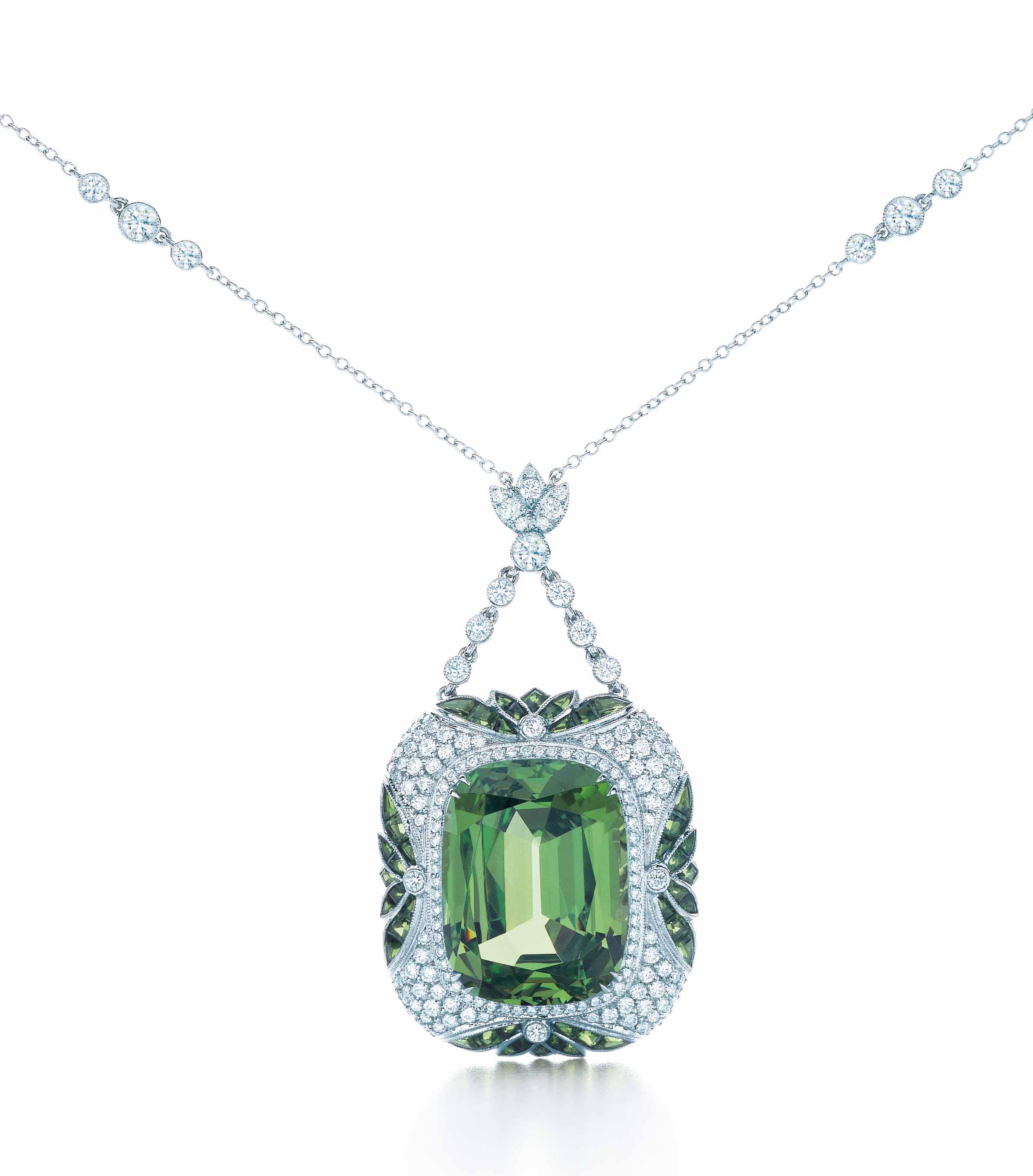 Noche de diamantes en el Baile Blue Book de Tiffany & Co. New York... TIFFANY GREEN