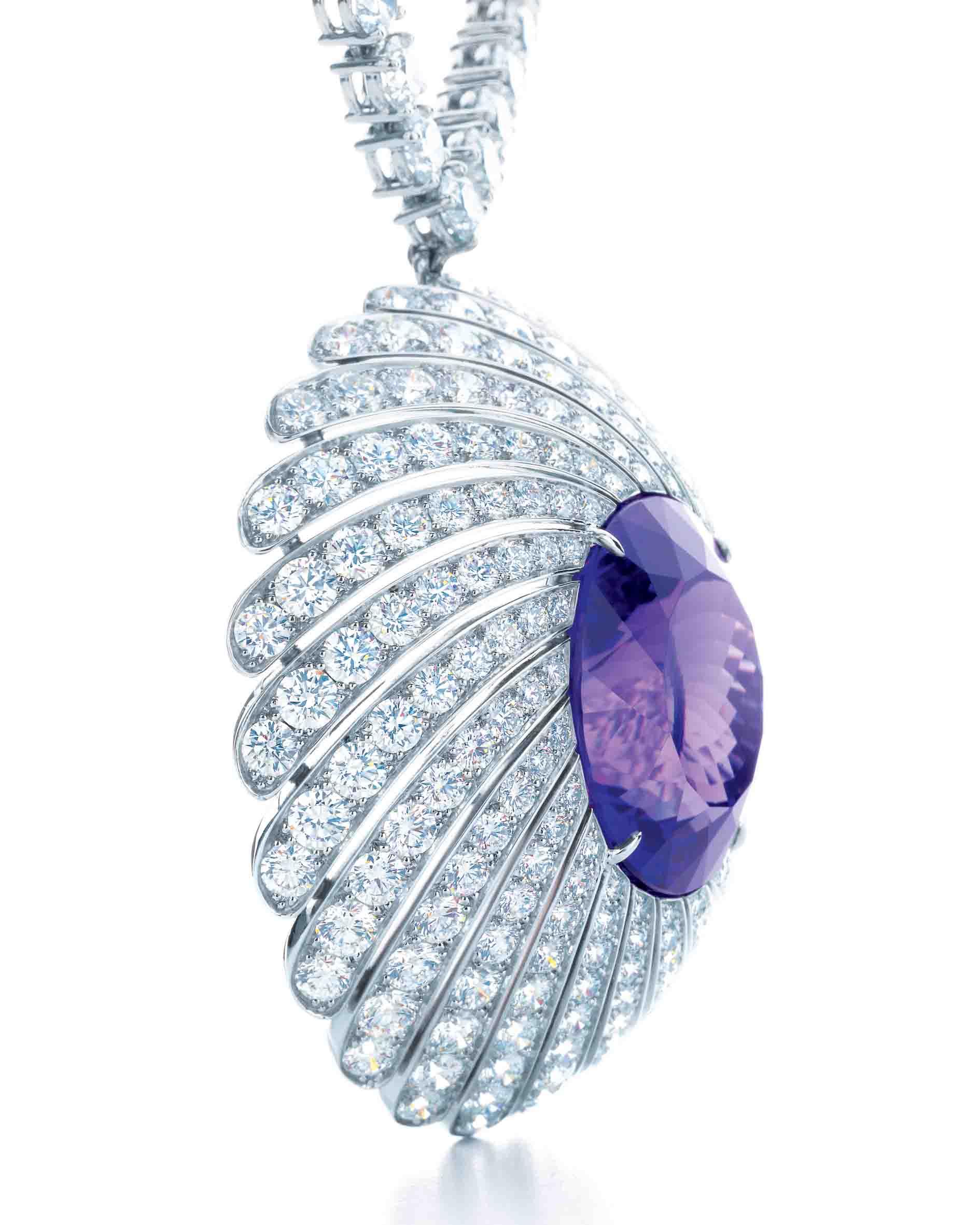 Noche de diamantes en el Baile Blue Book de Tiffany & Co. New York... Tiffany-diamond-and-_2220