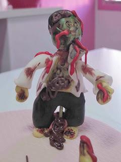TARTA DECORADA ZOMBIES TARTA DECORADA ZOMBIES