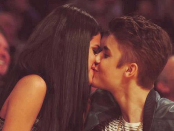 ¡Aseguran que Justin Bieber y Selena Gomez se besaron en Europa!