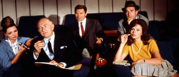 Top-5: Todos los cameos de Hitchcock....y alguno de Fritz Lang, Herzog, Shyamalan o Gus van Sant Top-5: Todos los cameos de Hitchcock....y alguno de Fritz Lang, Herzog, Shyamalan o Gus van Sant