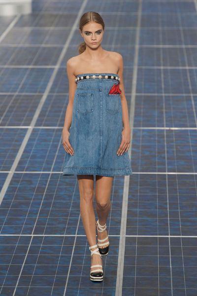 el must de la semana: vestido vaquero de chanel