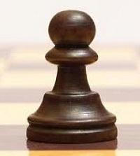La promoción como tema táctico en el medio juego y los finales de ajedrez Peón negro