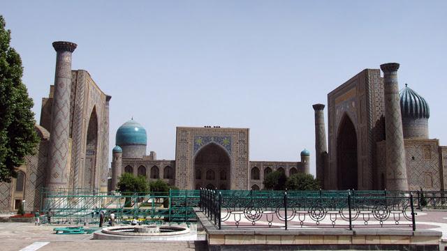 Uzbekistán, Samarcanda - plaza de Registán