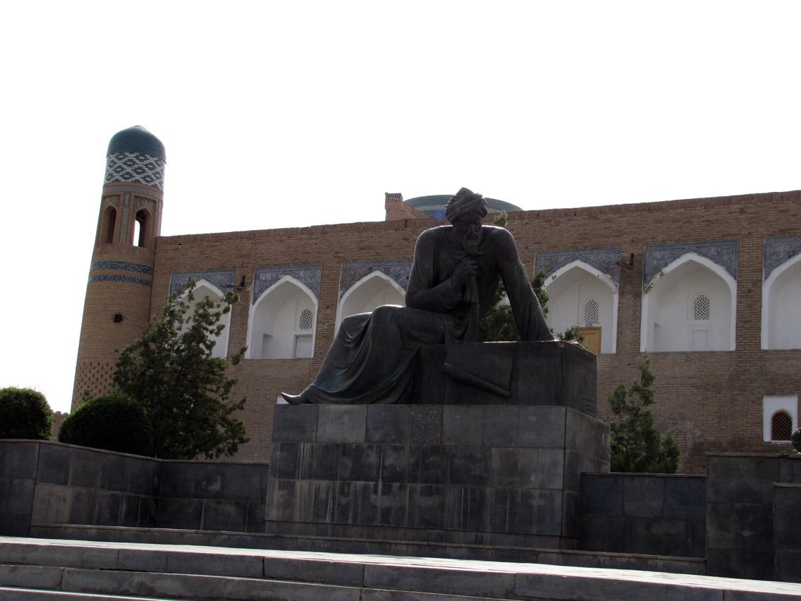 Uzbekistán, Khiva - Mohammed Al Kawarizmi