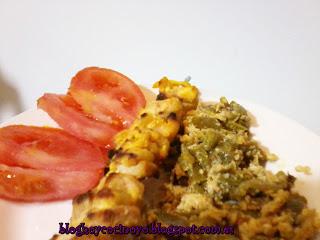 Pinchitos de pollo con pimiento y huevo. Pinchitos de pollo con pimiento y huevo.