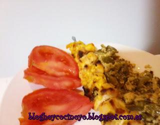 Pinchitos de pollo con pimiento y huevo. Pinchitos de pollo con pimiento y huevo.