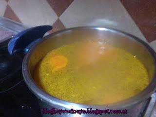 Sopa de pollo y arroz. Sopa de pollo y arroz.