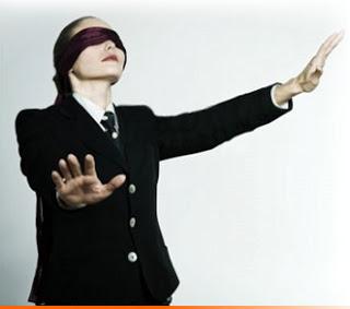 A ciegas... A ciegas...