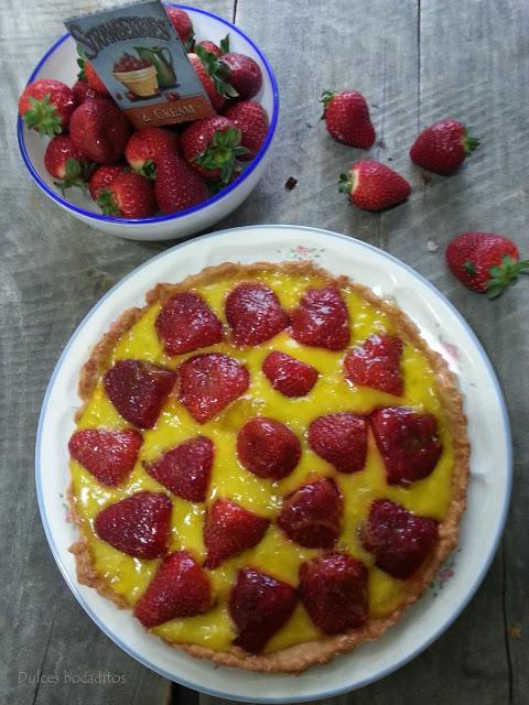 TARTALETA DE FRESAS Y CREMA PASTELERA SIN LACTOSA