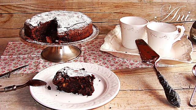 Tarta de chocolate con almendras. Tarta de chocolate con almendras.