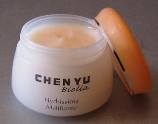 Piel perfecta y sin brillos con CHEN YU Piel perfecta y sin brillos con CHEN YU