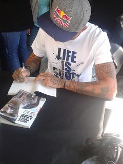 Diada de San Jordi Diada de San Jordi