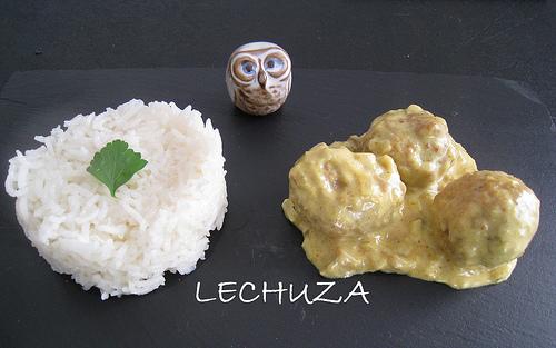 ALBÓNDIGAS AL CURRY CON ARROZ BASMATI ALBONDIGAS AL CURRY (1)