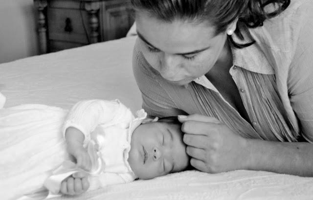 Día de la madre: una hormiga en la barriga Día de la madre: una hormiga en la barriga