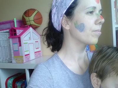 A qué juegan Miss y Mister (IV): Nos maquillamos A qué juegan Miss y Mister (IV): Nos maquillamos