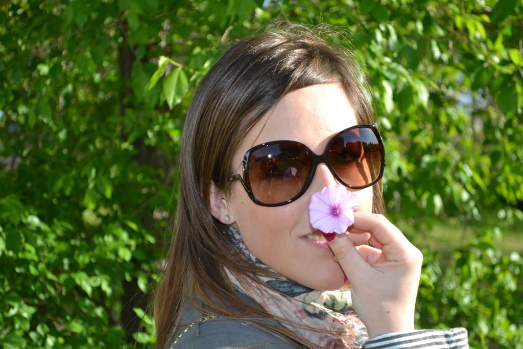 Look of the day: green blazer Image Hosted by ImageShack.us