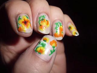 Manicura naranja tricolor Manicura naranja tricolor