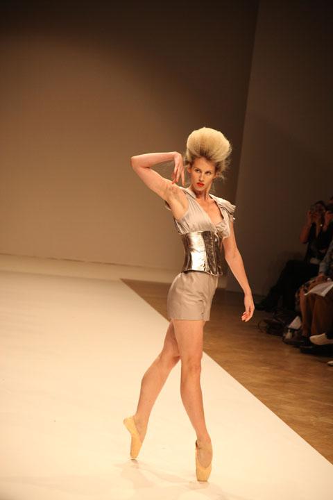 El Royal Ballet en la pasarela. Pierson Lawlor SS2012 El Royal Ballet en la pasarela. Pierson Lawlor SS2012