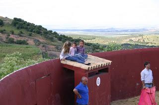 VISITA DE LA PEÑA CURRO JIMÉNEZ A LA GANADERÍA DE JULIO DE LA PUERTA