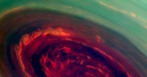 Anomalías en Saturno, enorme vórtice por una tormenta polar Anomalías en Saturno, enorme vórtice por una tormenta polar