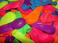 Globos de colores la globoflexia suele ser un final perfecto para una actuacion de magia o dentro de otra animacion