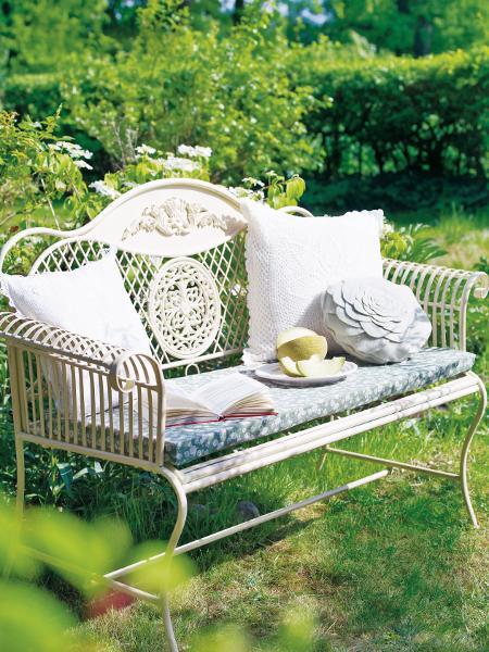 SHABBY CHIC TAMBIEN EN EL JARDIN