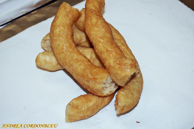 CHURROS, TEJERINGOS O PORRAS MARÍA GUERRERO