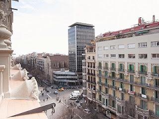 BARCELONA...PASEO POR EL BARRIO DE GRÀCIA... LOS CINES, QUE YA NO EXISTEN Y...Las obras ilegales y los sobreáticos en Gràcia... 9-05-2013... BARCELONA...PASEO POR EL BARRIO DE GRÀCIA... LOS CINES, QUE YA NO EXISTEN Y...Las obras ilegales y los sobreáticos en Gràcia... 9-05-2013...