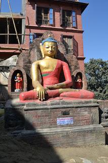 Día 31: Valle de Kathmandu ( Everest Experiencie, Swambuyanath, Patan, Pashupatinath, Boudanath)