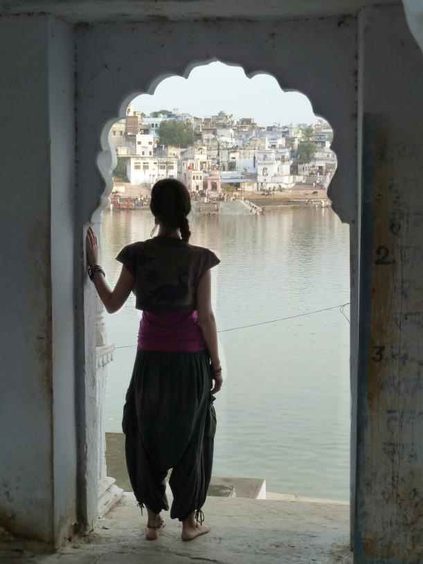 Contemplando el Lago de Pushkar (India) @joseferrer